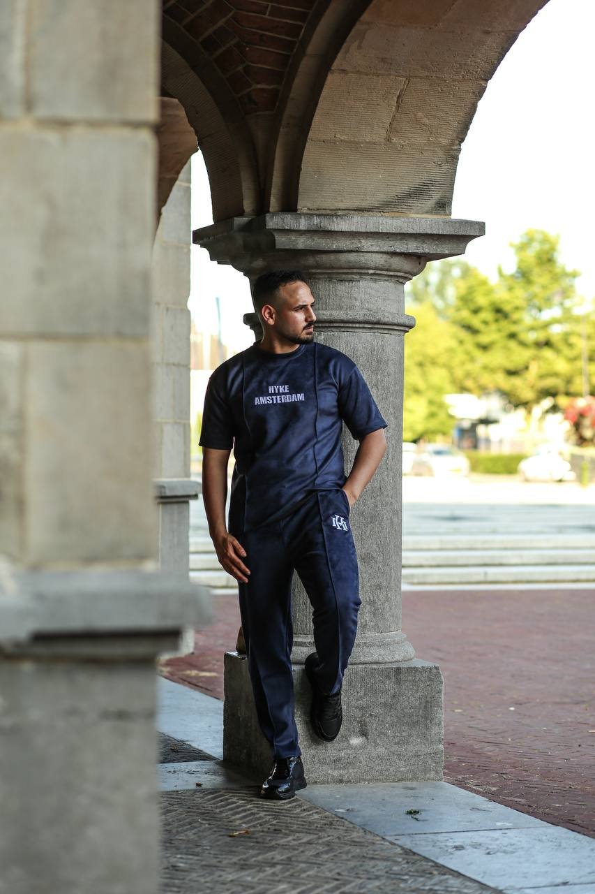 HYKE Amsterdam - Luxury Velvet Tracksuit – View 6